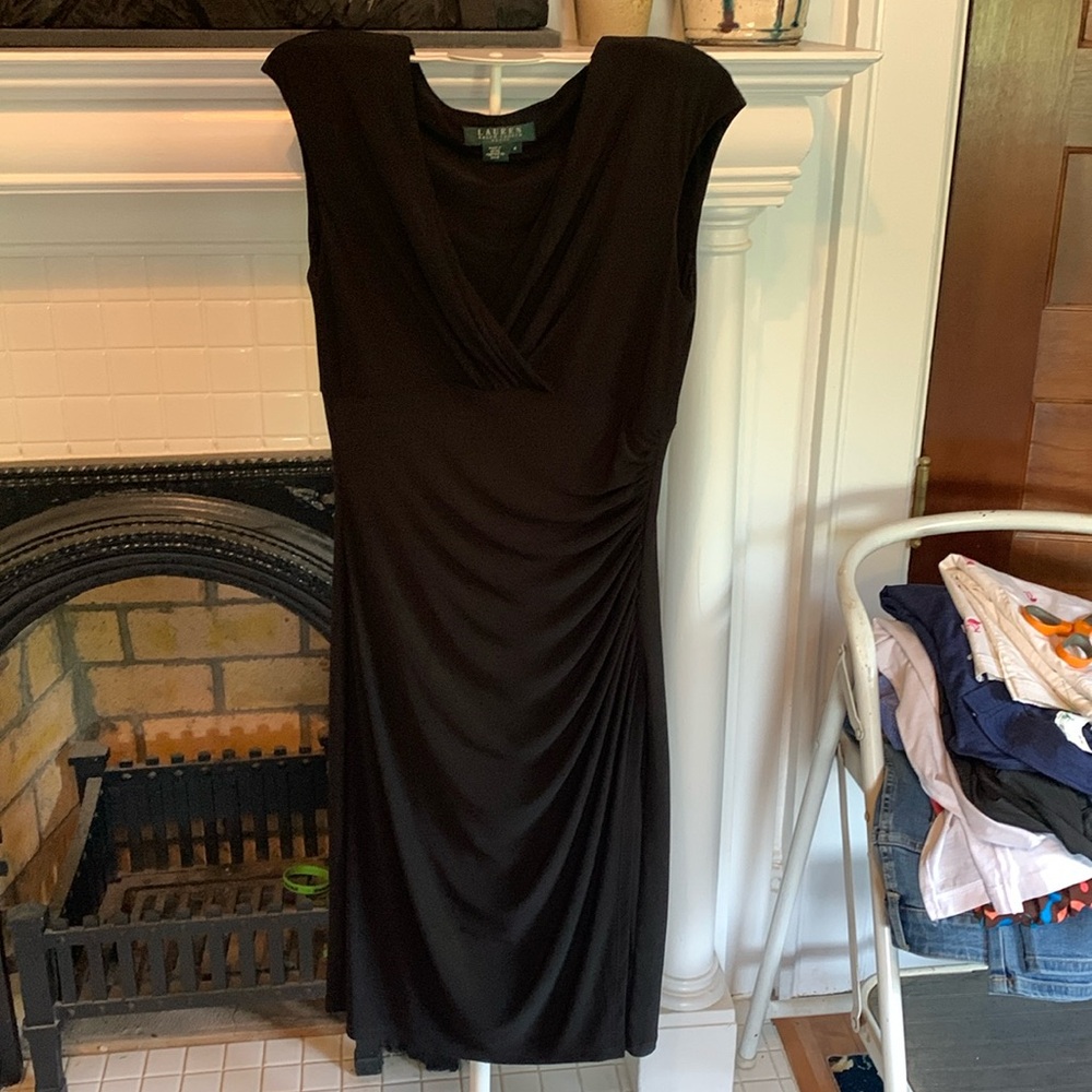 Lauren by Ralph Lauren front ruched‎ fitted dress.